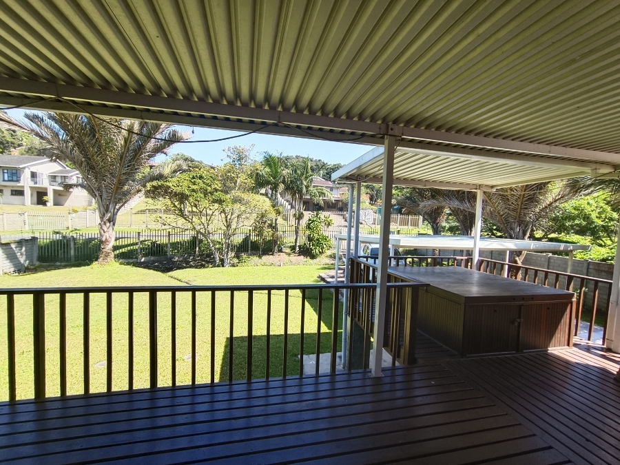 5 Bedroom Property for Sale in Leisure Bay KwaZulu-Natal