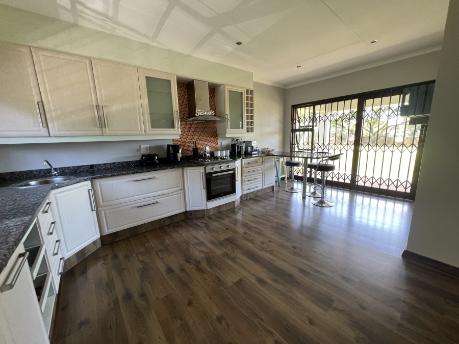 3 Bedroom Property for Sale in Margate KwaZulu-Natal