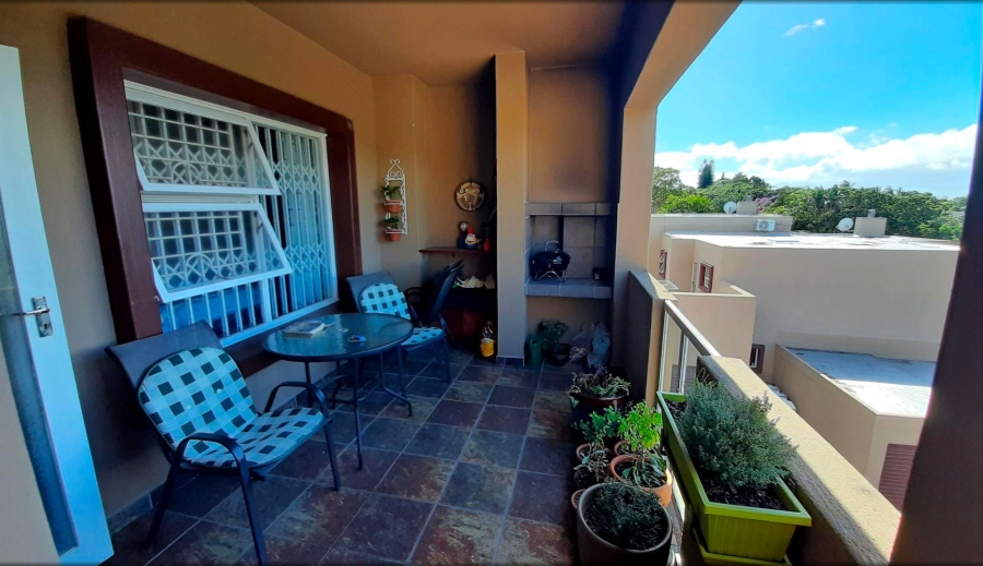 2 Bedroom Property for Sale in Uvongo Beach KwaZulu-Natal