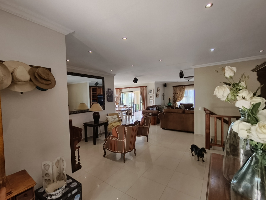 4 Bedroom Property for Sale in Uvongo Beach KwaZulu-Natal