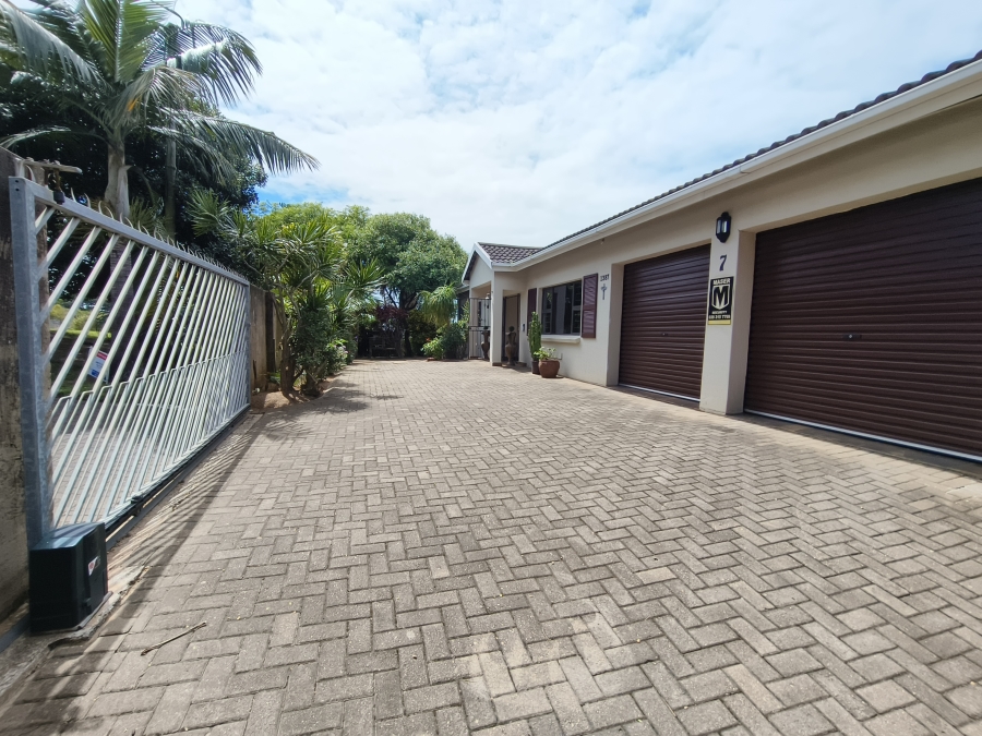 4 Bedroom Property for Sale in Uvongo Beach KwaZulu-Natal