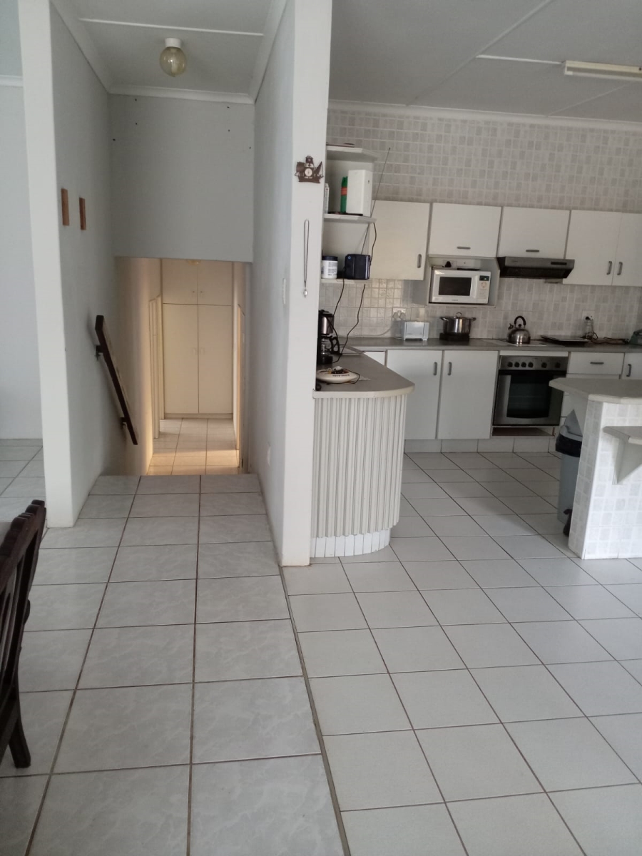 To Let 3 Bedroom Property for Rent in Palm Beach KwaZulu-Natal