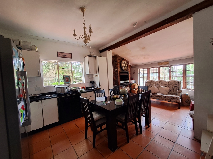 To Let 4 Bedroom Property for Rent in Pinelands KwaZulu-Natal