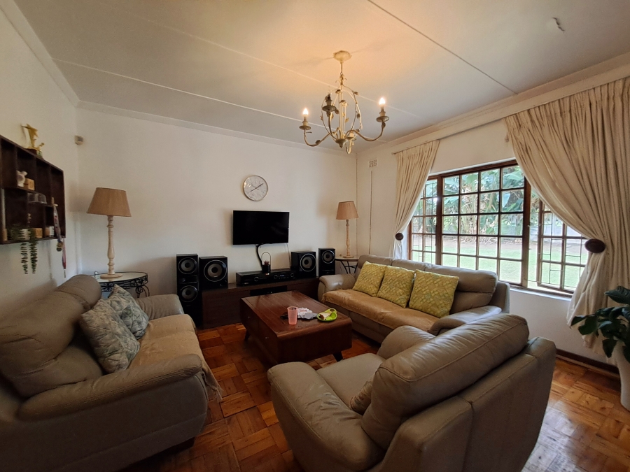 To Let 4 Bedroom Property for Rent in Pinelands KwaZulu-Natal