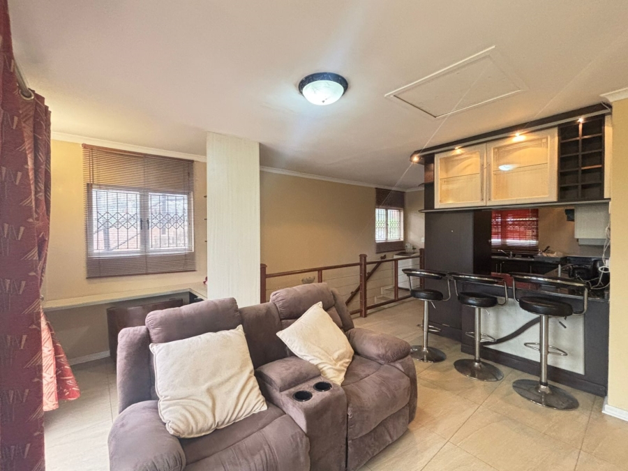 To Let 1 Bedroom Property for Rent in Reservoir Hills KwaZulu-Natal