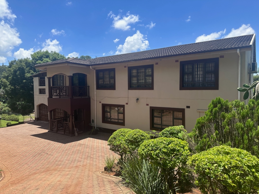 6 Bedroom Property for Sale in Wyebank KwaZulu-Natal