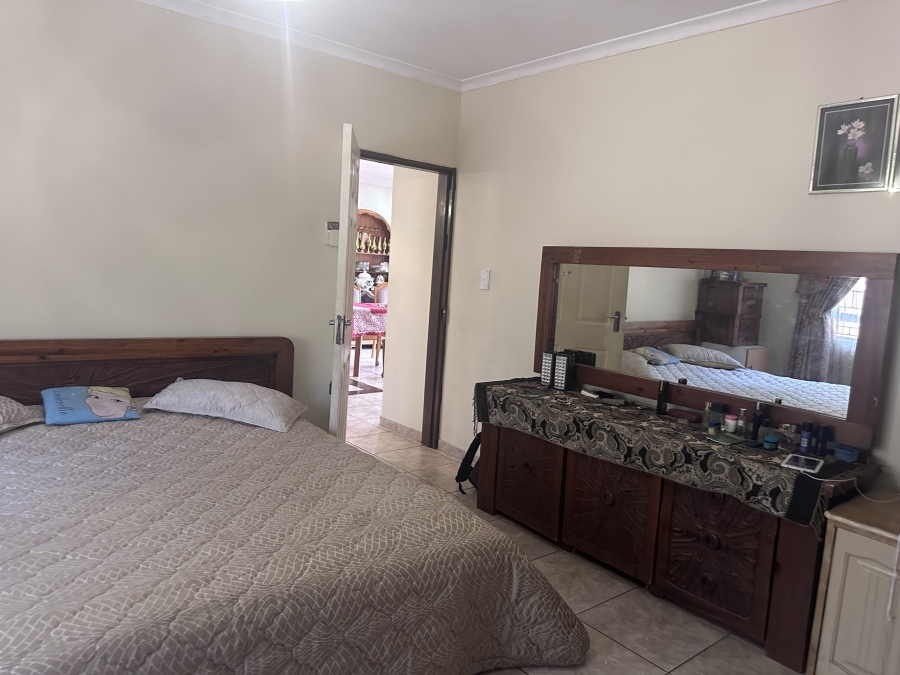 6 Bedroom Property for Sale in Wyebank KwaZulu-Natal