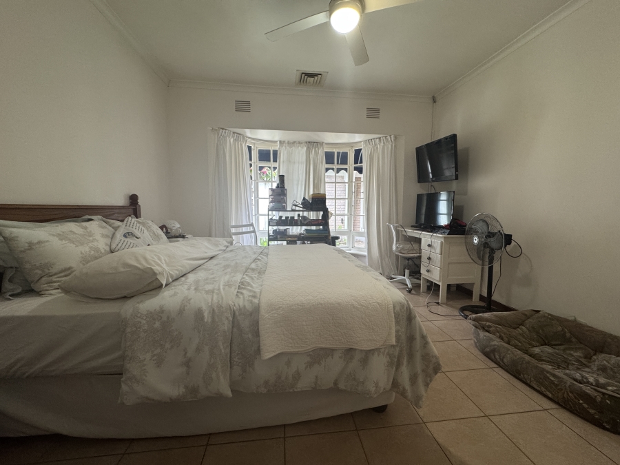 3 Bedroom Property for Sale in Kloof KwaZulu-Natal