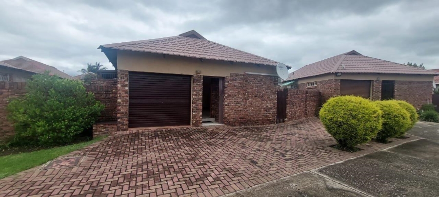 2 Bedroom Property for Sale in Pioneer Park KwaZulu-Natal