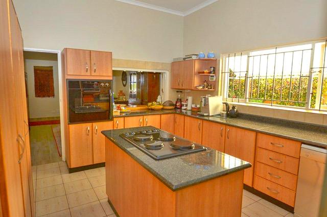 5 Bedroom Property for Sale in Manaba Beach KwaZulu-Natal