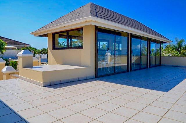 5 Bedroom Property for Sale in Manaba Beach KwaZulu-Natal