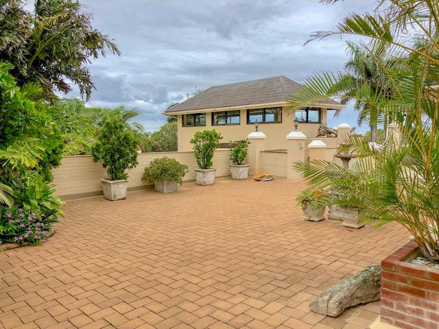 5 Bedroom Property for Sale in Manaba Beach KwaZulu-Natal