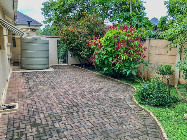 5 Bedroom Property for Sale in Manaba Beach KwaZulu-Natal