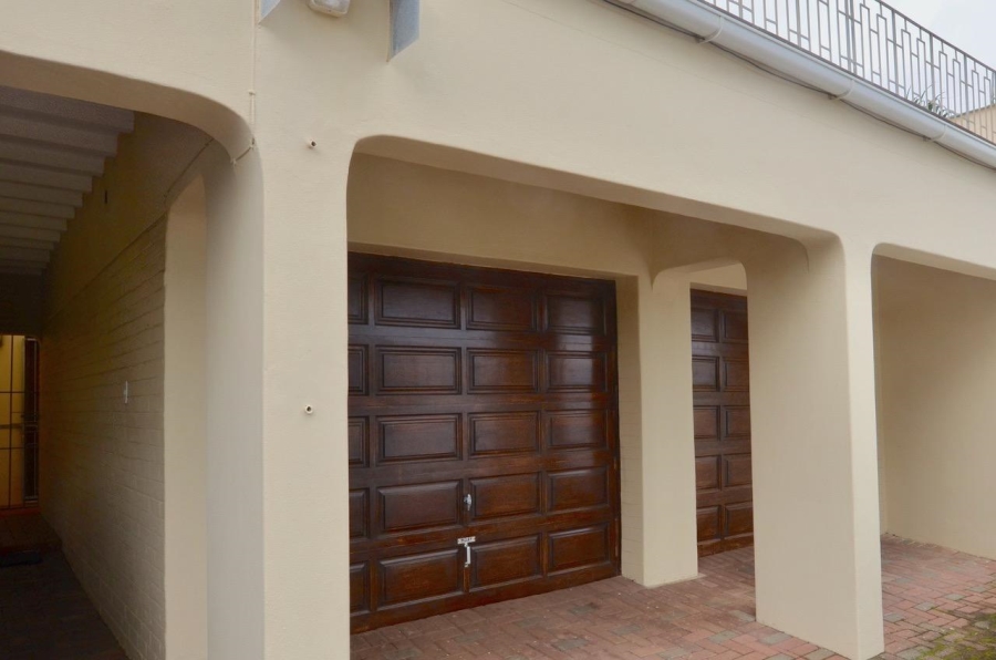 5 Bedroom Property for Sale in Manaba Beach KwaZulu-Natal