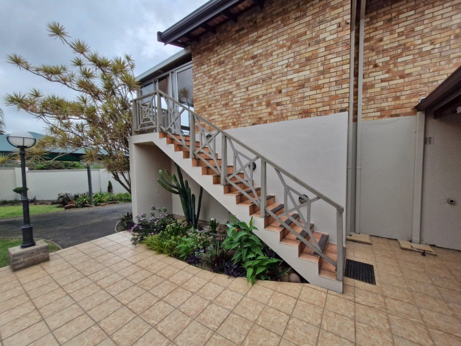 To Let 2 Bedroom Property for Rent in Dawncliffe KwaZulu-Natal