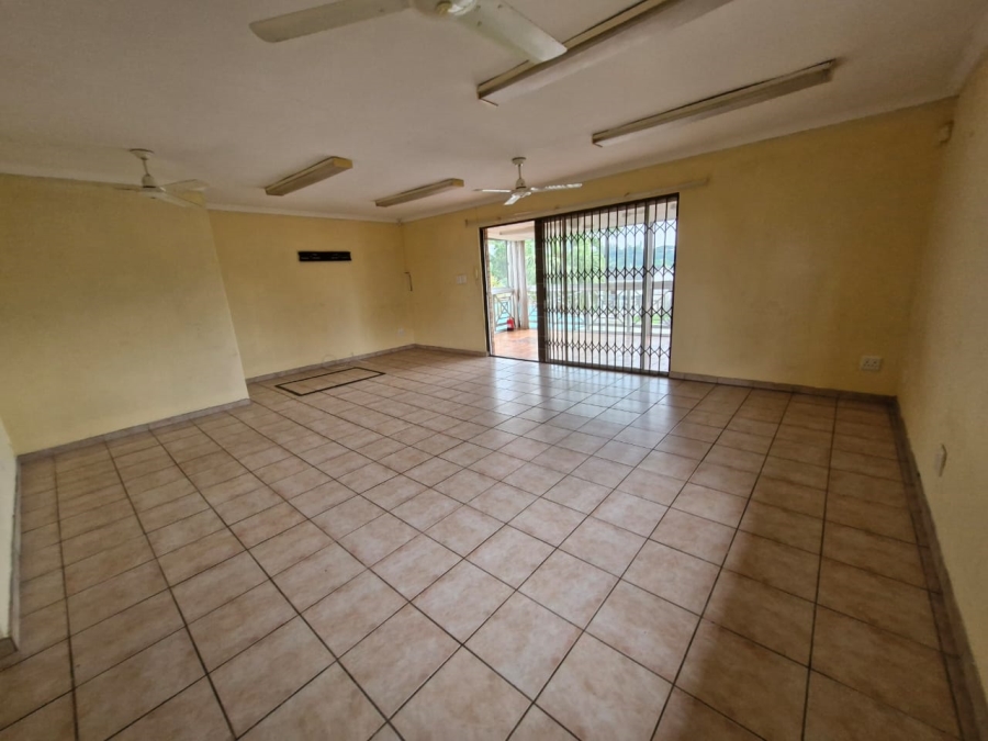 To Let 2 Bedroom Property for Rent in Dawncliffe KwaZulu-Natal