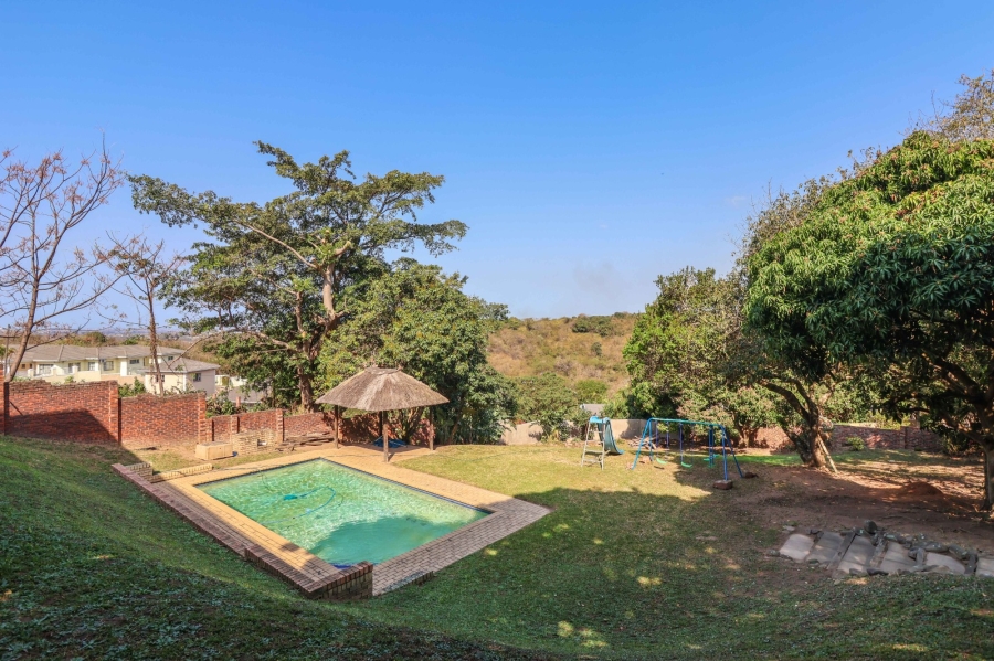 To Let 5 Bedroom Property for Rent in Dawncliffe KwaZulu-Natal