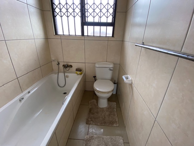 2 Bedroom Property for Sale in Wild en Weide KwaZulu-Natal