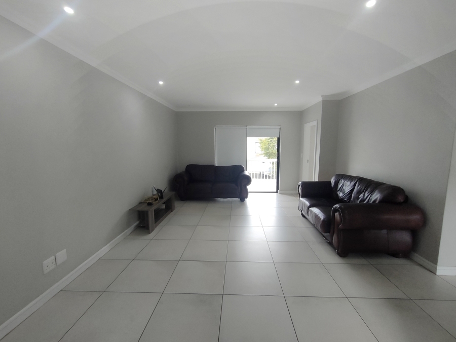 To Let 2 Bedroom Property for Rent in Emberton Estate KwaZulu-Natal