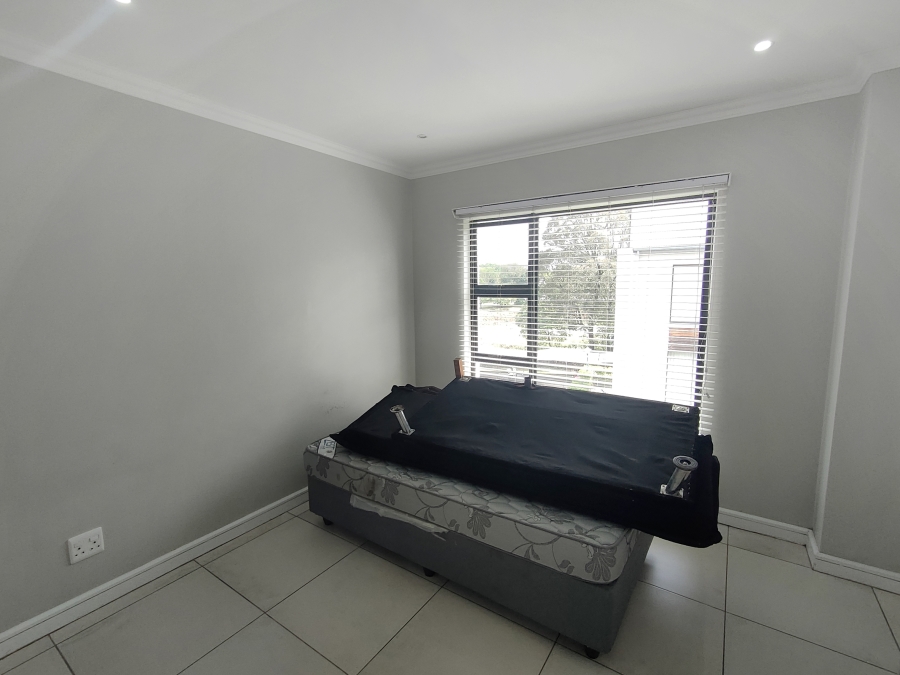 To Let 2 Bedroom Property for Rent in Emberton Estate KwaZulu-Natal