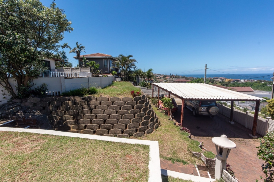 5 Bedroom Property for Sale in Ocean View KwaZulu-Natal