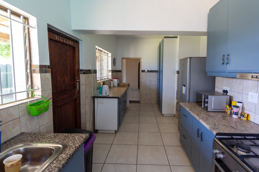 5 Bedroom Property for Sale in Ocean View KwaZulu-Natal