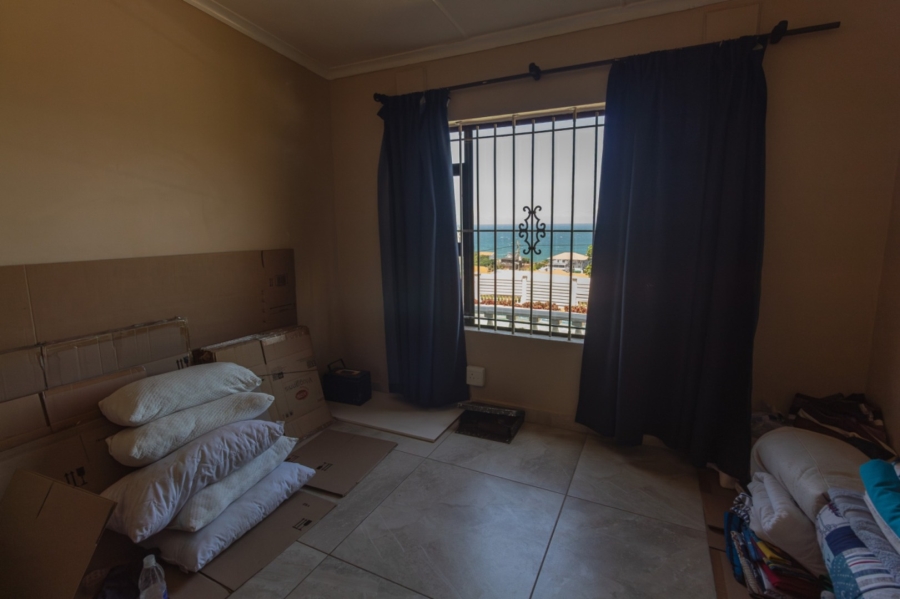 5 Bedroom Property for Sale in Ocean View KwaZulu-Natal