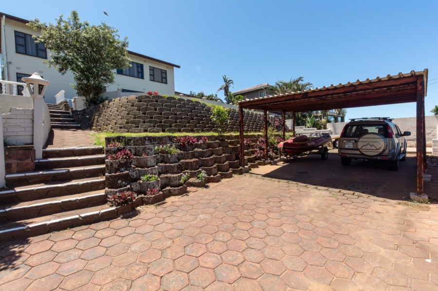 5 Bedroom Property for Sale in Ocean View KwaZulu-Natal