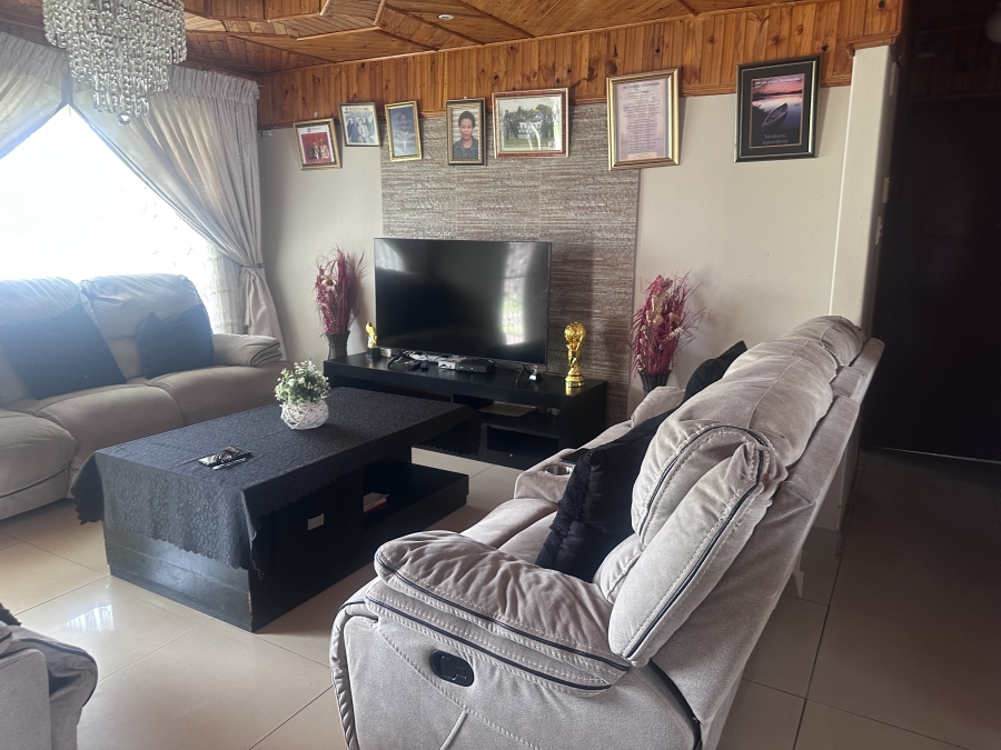 4 Bedroom Property for Sale in Wyebank KwaZulu-Natal