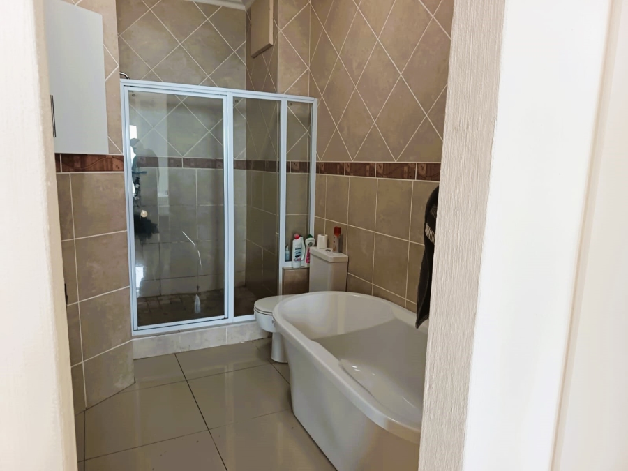 3 Bedroom Property for Sale in Scottburgh Central KwaZulu-Natal