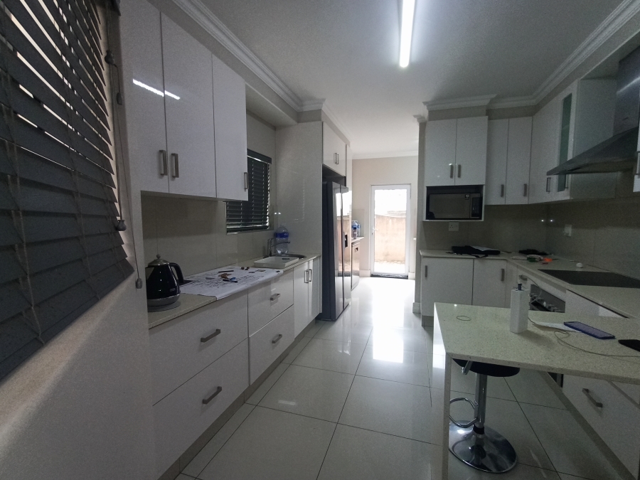 To Let 3 Bedroom Property for Rent in Mount Edgecombe KwaZulu-Natal