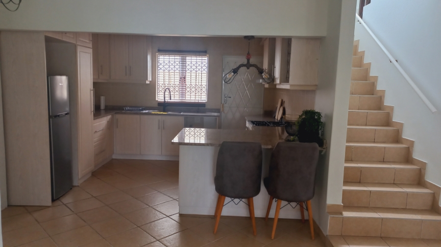 To Let 4 Bedroom Property for Rent in Ballito Central KwaZulu-Natal