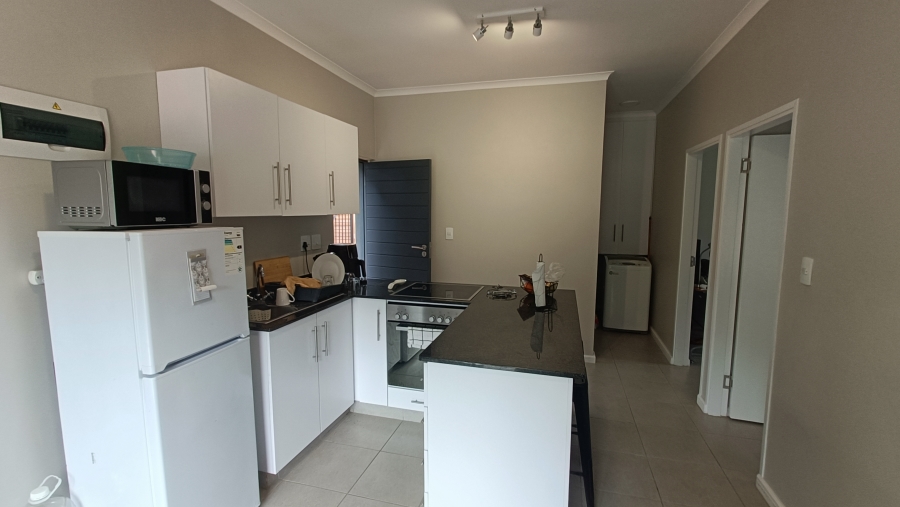 To Let 2 Bedroom Property for Rent in Waterfall KwaZulu-Natal