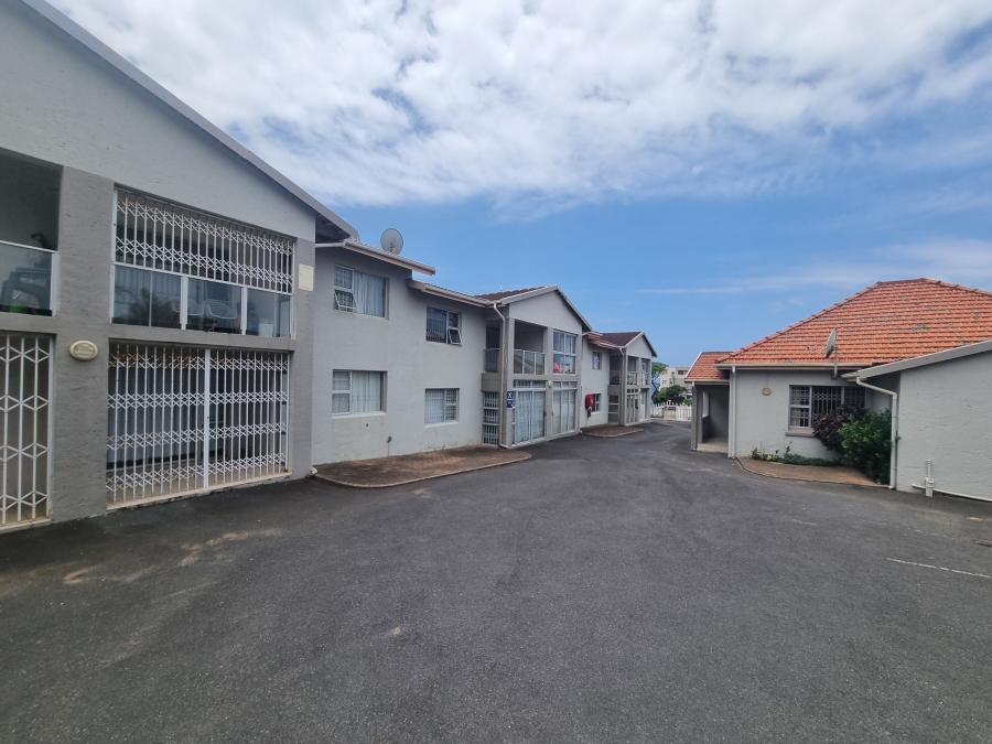 To Let 2 Bedroom Property for Rent in Lawrence Rocks KwaZulu-Natal