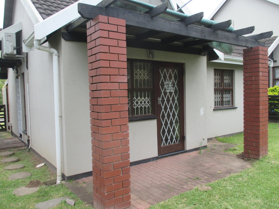 To Let 2 Bedroom Property for Rent in The Wolds KwaZulu-Natal