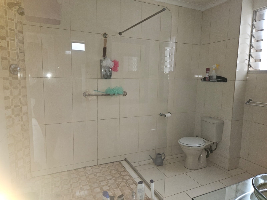 To Let 3 Bedroom Property for Rent in Westridge KwaZulu-Natal