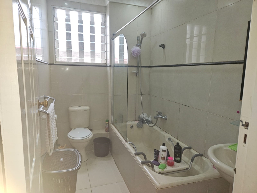 To Let 3 Bedroom Property for Rent in Westridge KwaZulu-Natal