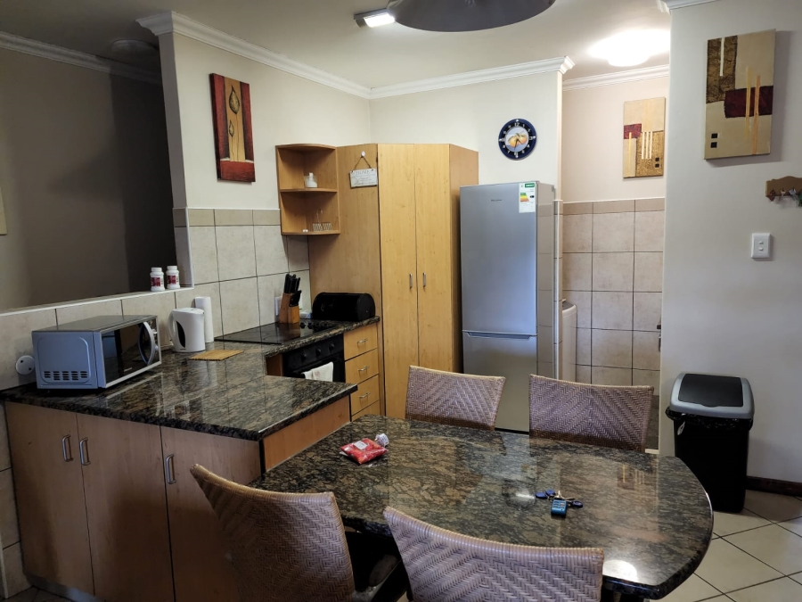 To Let 3 Bedroom Property for Rent in Amanzimtoti KwaZulu-Natal