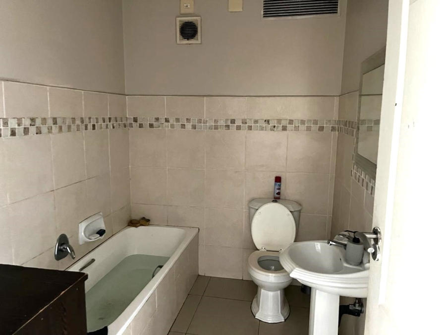 To Let 2 Bedroom Property for Rent in New Town Centre KwaZulu-Natal