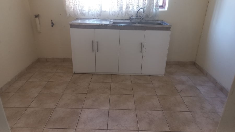 To Let 3 Bedroom Property for Rent in Buffelsdale KwaZulu-Natal