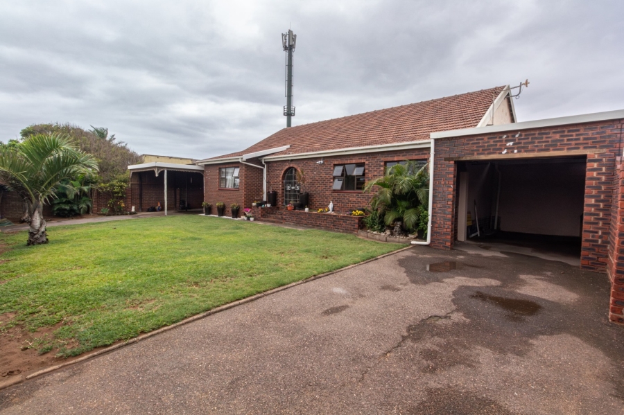 4 Bedroom Property for Sale in Ocean View KwaZulu-Natal