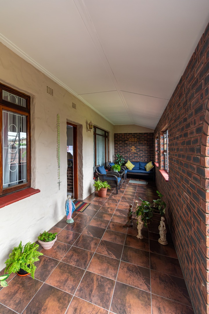 4 Bedroom Property for Sale in Ocean View KwaZulu-Natal