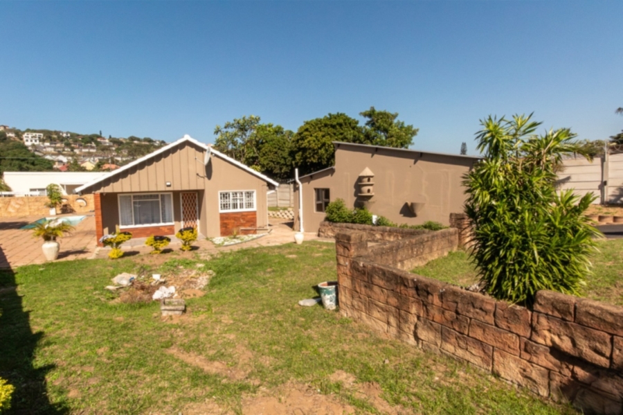 To Let 3 Bedroom Property for Rent in Brighton Beach KwaZulu-Natal