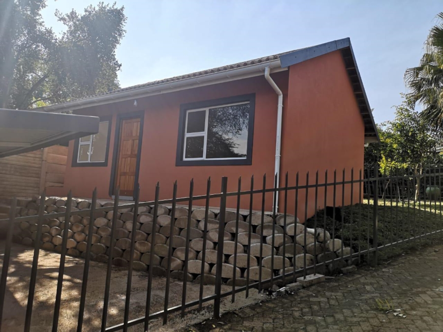 To Let 1 Bedroom Property for Rent in Hayfields KwaZulu-Natal