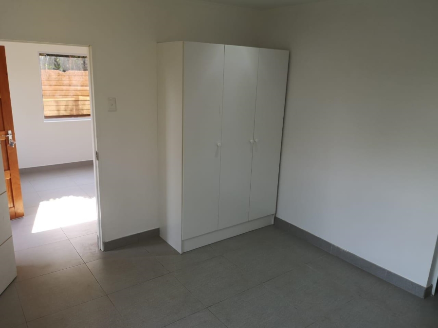 To Let 1 Bedroom Property for Rent in Hayfields KwaZulu-Natal