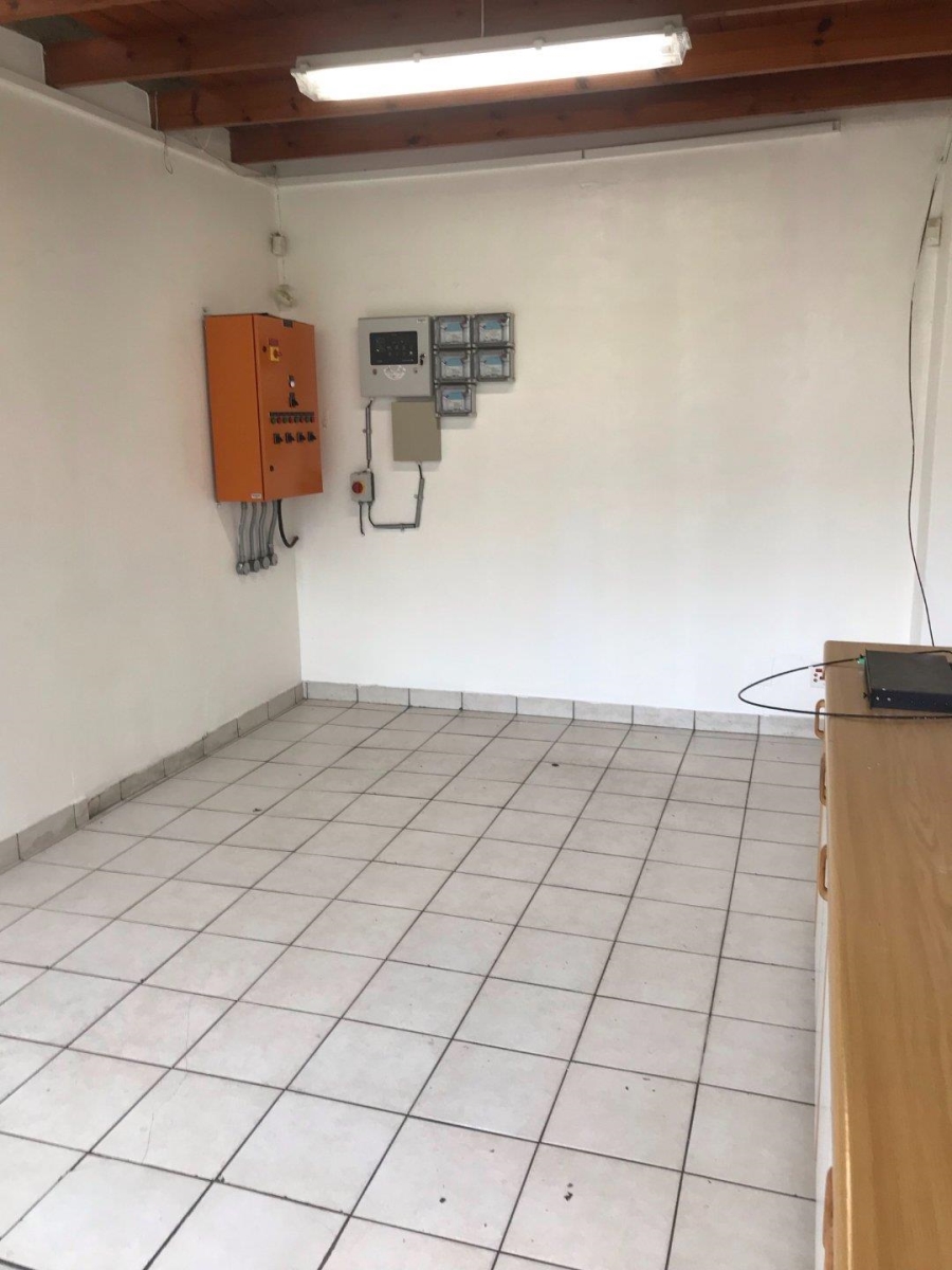 To Let commercial Property for Rent in New Germany KwaZulu-Natal