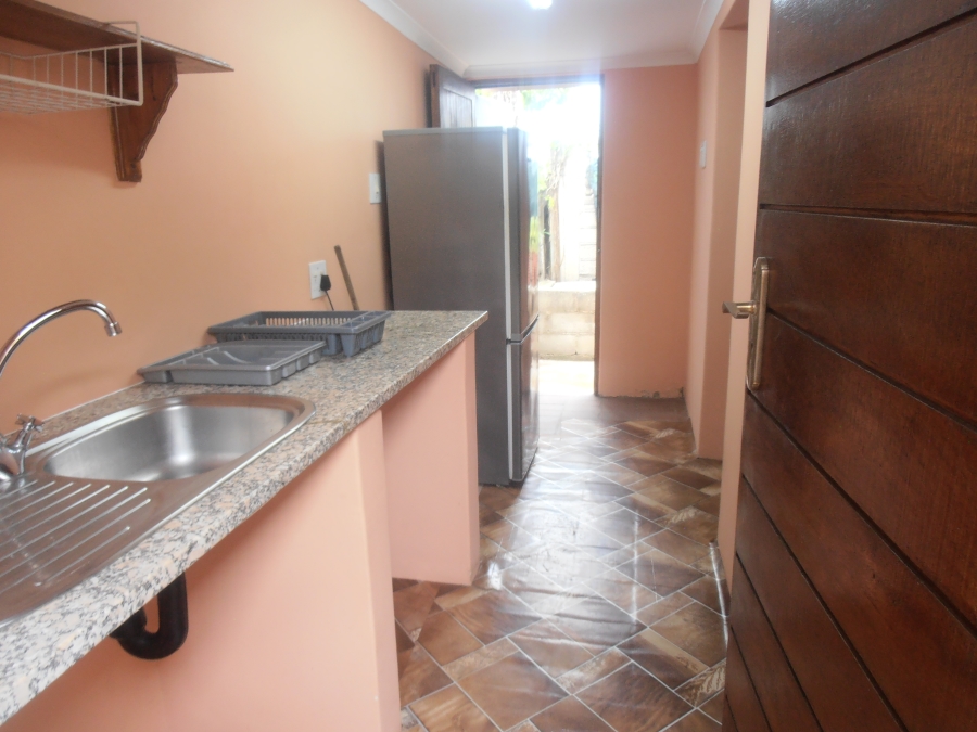 To Let 1 Bedroom Property for Rent in Bluff KwaZulu-Natal