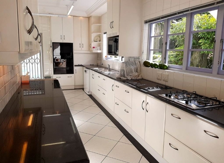 4 Bedroom Property for Sale in Durban North KwaZulu-Natal