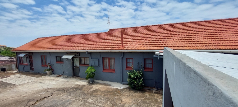 4 Bedroom Property for Sale in Manaba Beach KwaZulu-Natal