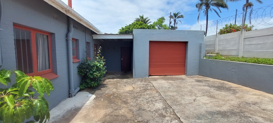 4 Bedroom Property for Sale in Manaba Beach KwaZulu-Natal